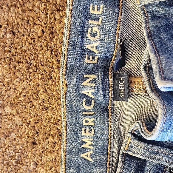 AMERICAN EAGLE - Picture 2 of 8